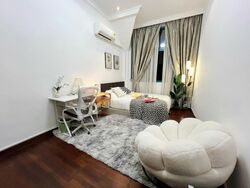 Kew Vale (D16), Terrace #588106551